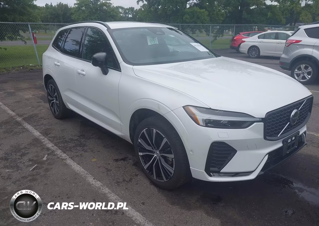 2024 Volvo Xc60 B5 Plus Dark Theme