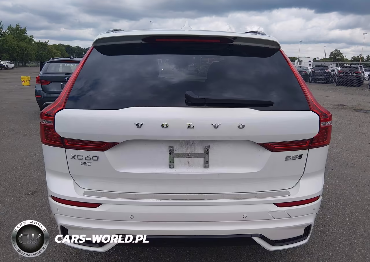 2024 Volvo Xc60 B5 Plus Dark Theme VIN:YV4L12RL6R1813835 - 14