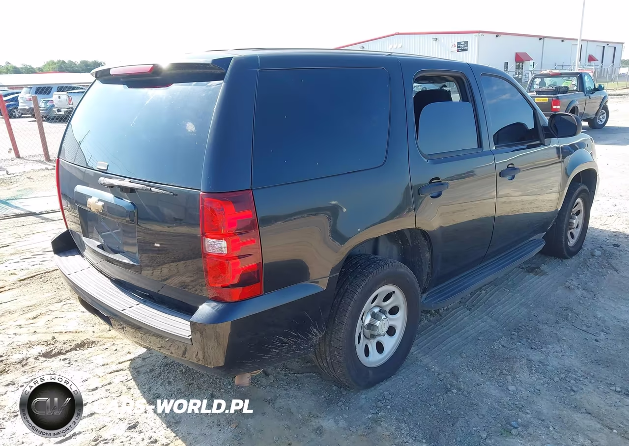2011 Chevrolet Tahoe Commercial VIN:1GNLC2E08BR274058 - 4