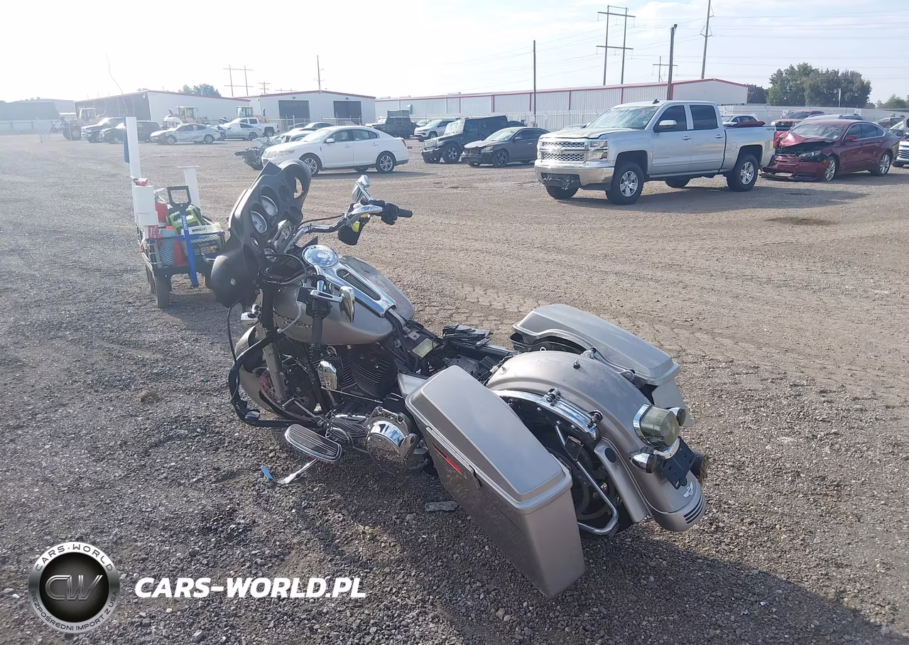 2009 Harley-Davidson Flhx VIN:1HD1KB4199Y604222 - 3