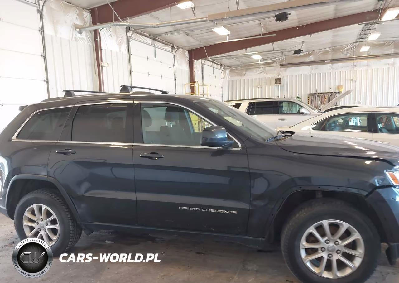 2016 Jeep Grand Cherokee Laredo VIN:1C4RJFAGXGC345631 - 13