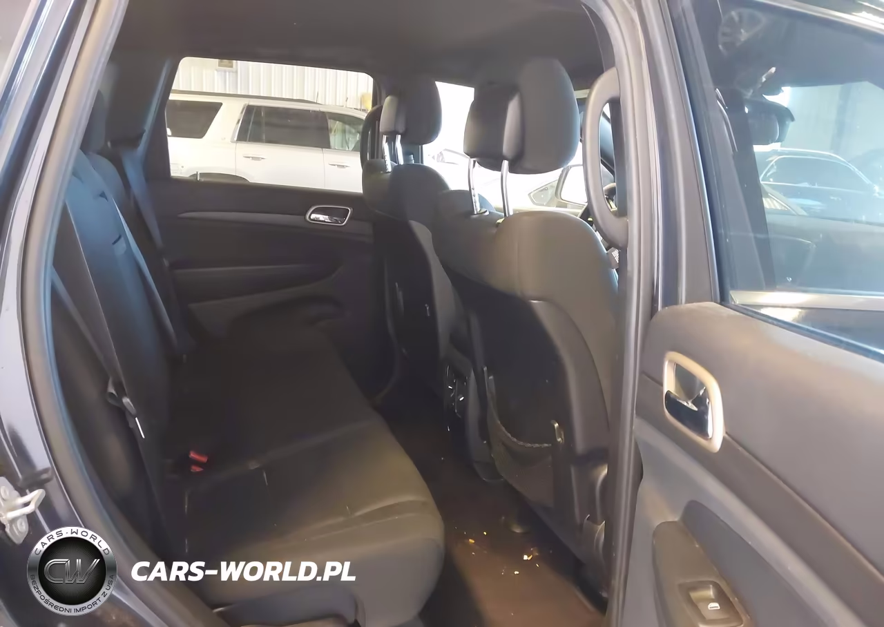 2016 Jeep Grand Cherokee Laredo VIN:1C4RJFAGXGC345631 - 8