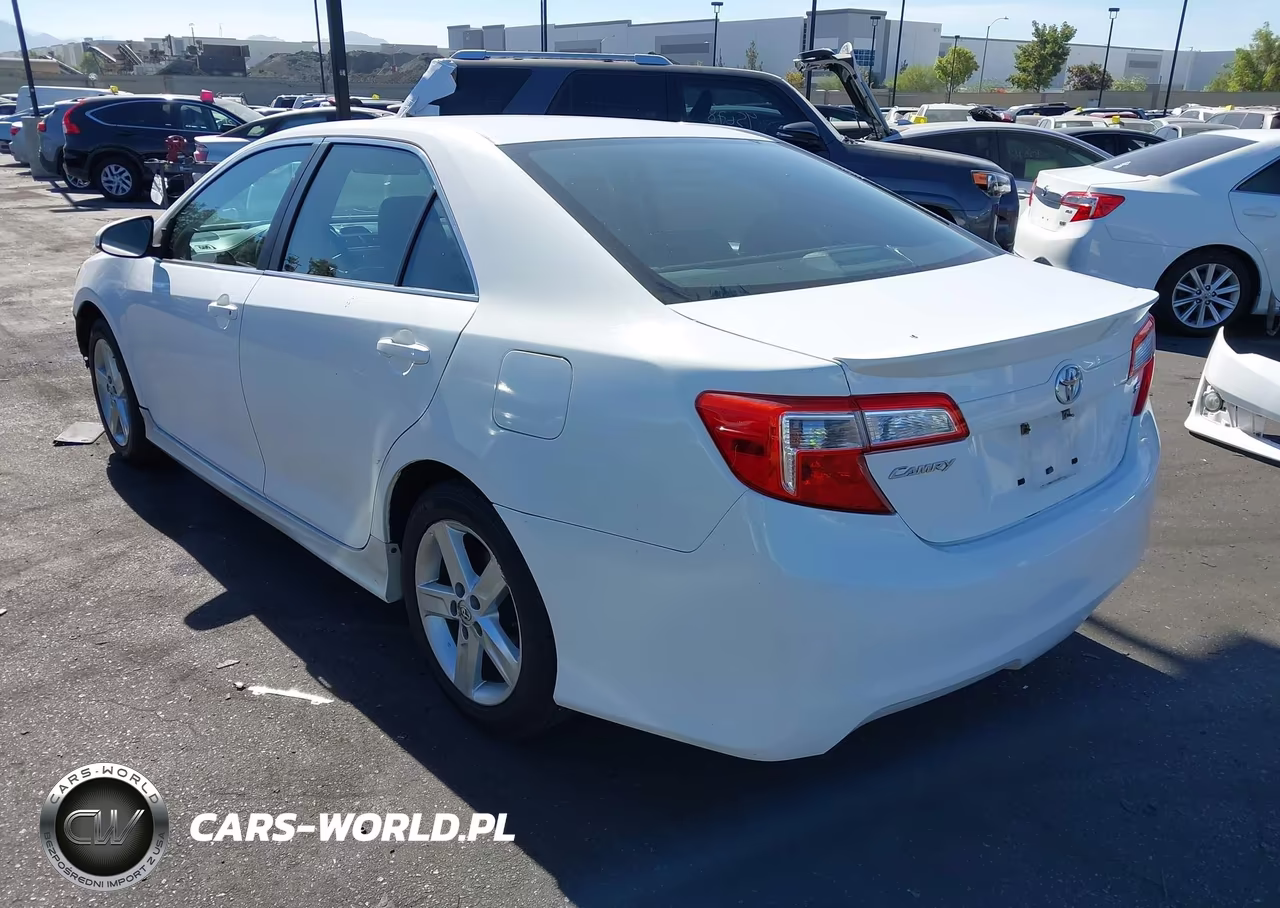 2013 Toyota Camry Se VIN:4T1BF1FKXDU237935 - 3