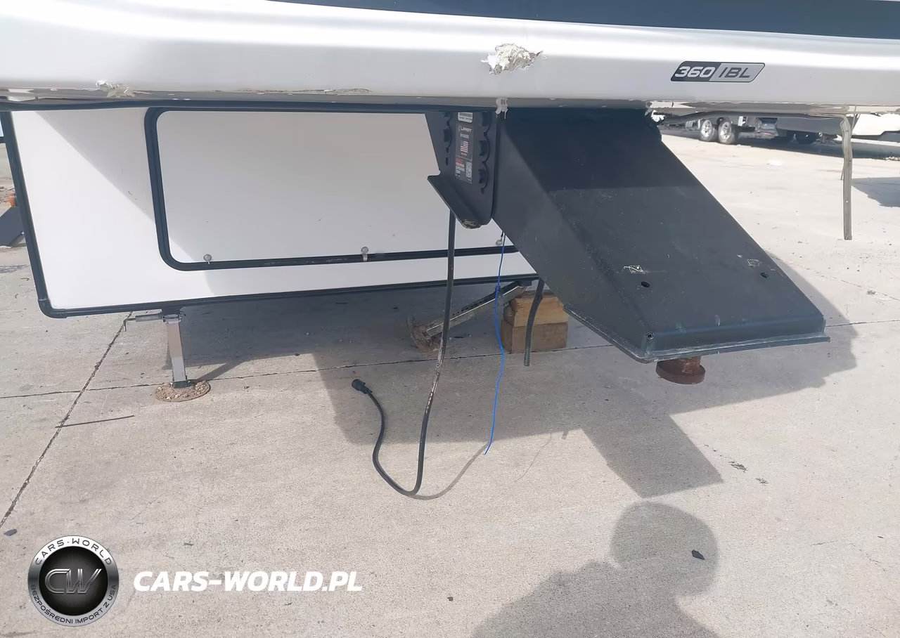 2026 Coachmen Chaparral 360Ibl 4 S VIN:5NHFCPM22TS333621 - 10