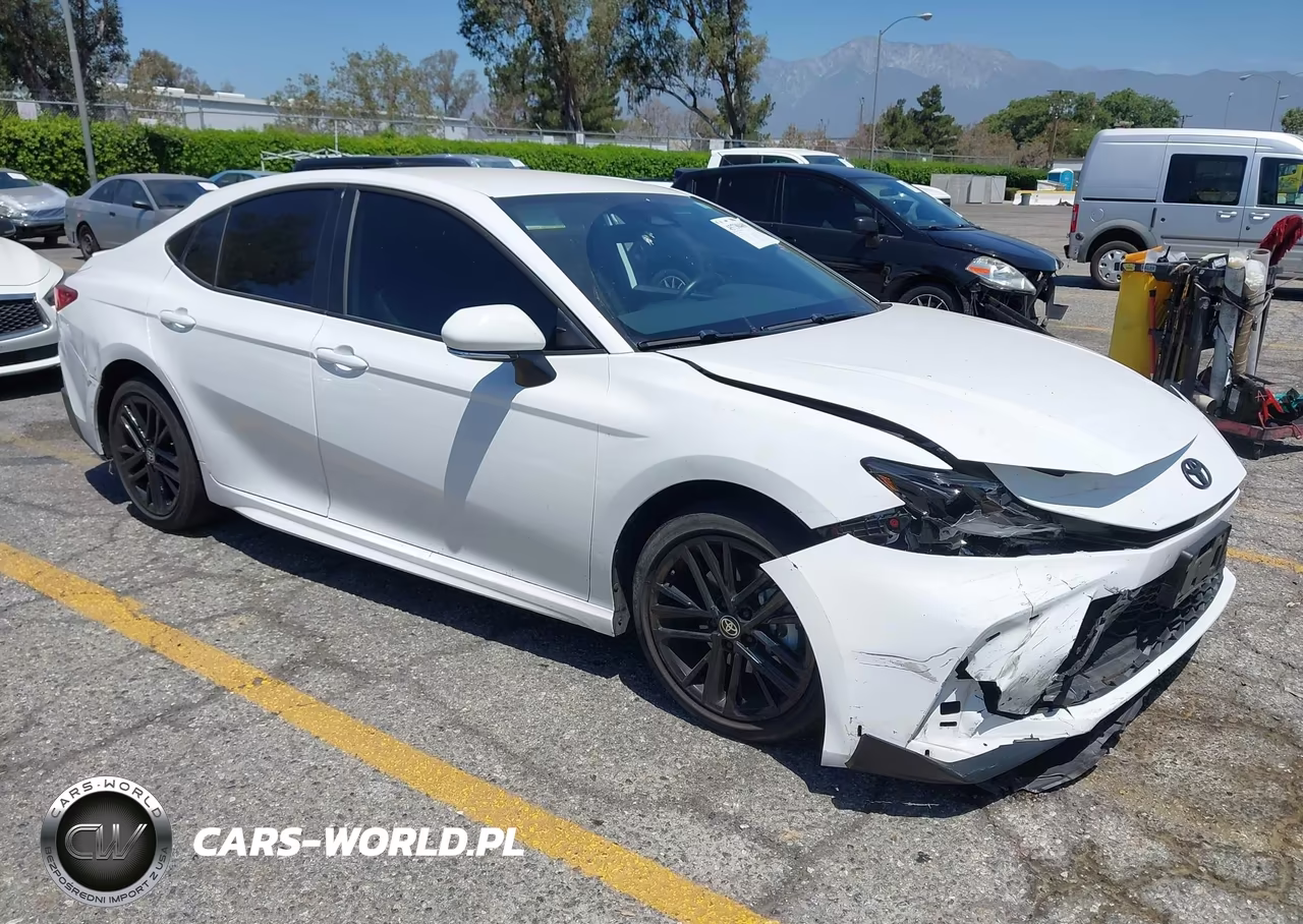 2025 Toyota Camry Se – zdjęcie 1 z 18