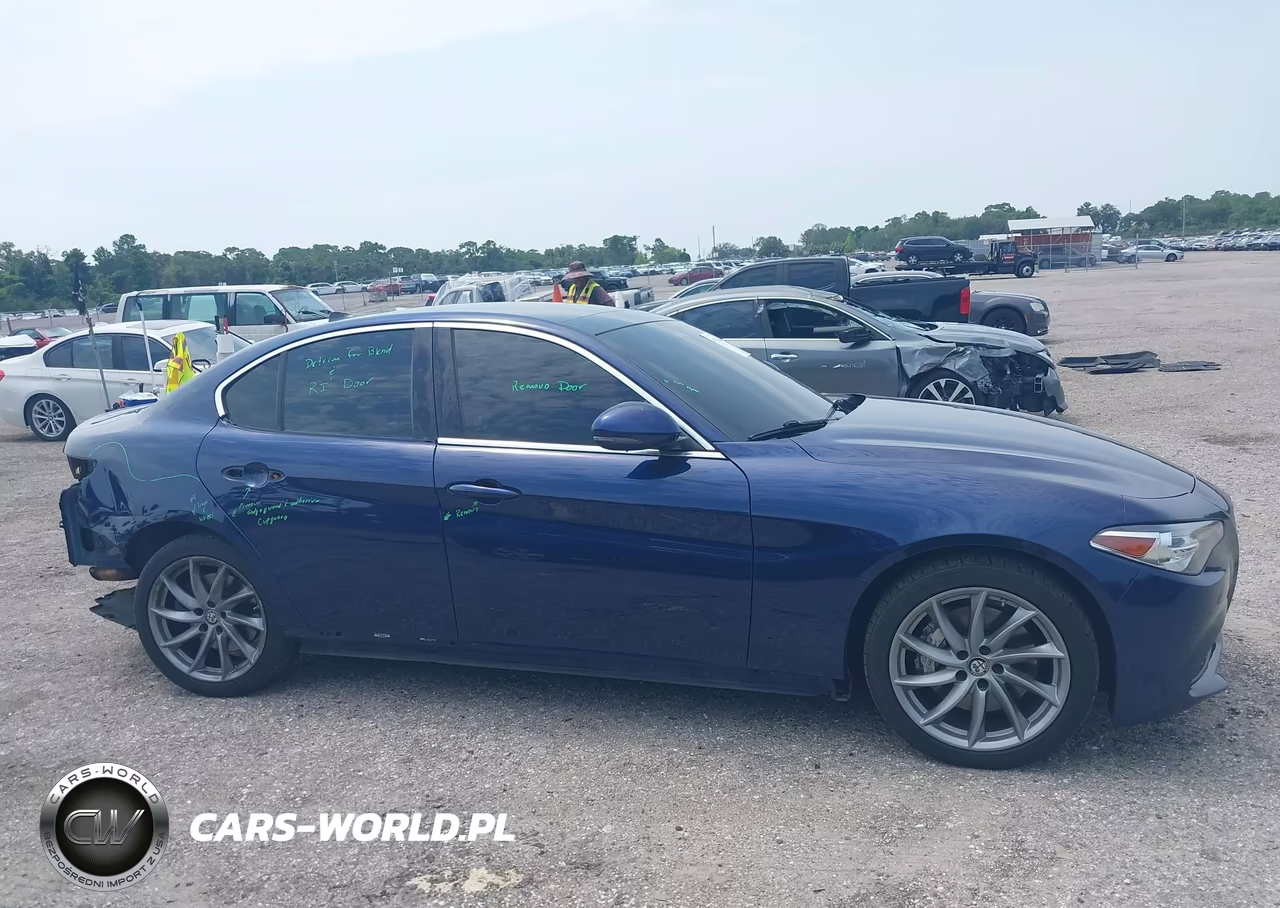 2017 Alfa Romeo Giulia Awd VIN:ZARFAEDNXH7551877 - 13