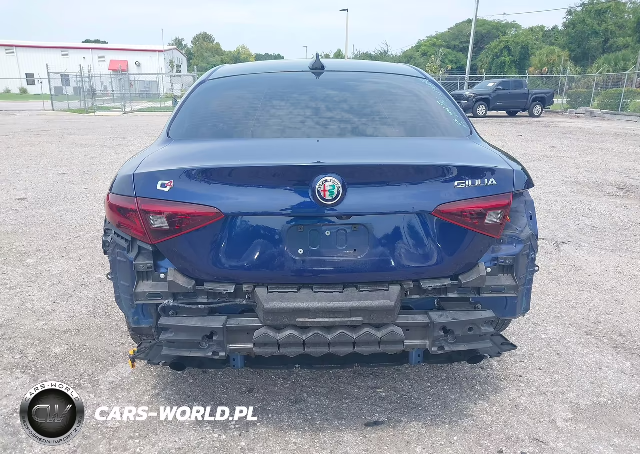 2017 Alfa Romeo Giulia Awd VIN:ZARFAEDNXH7551877 - 16