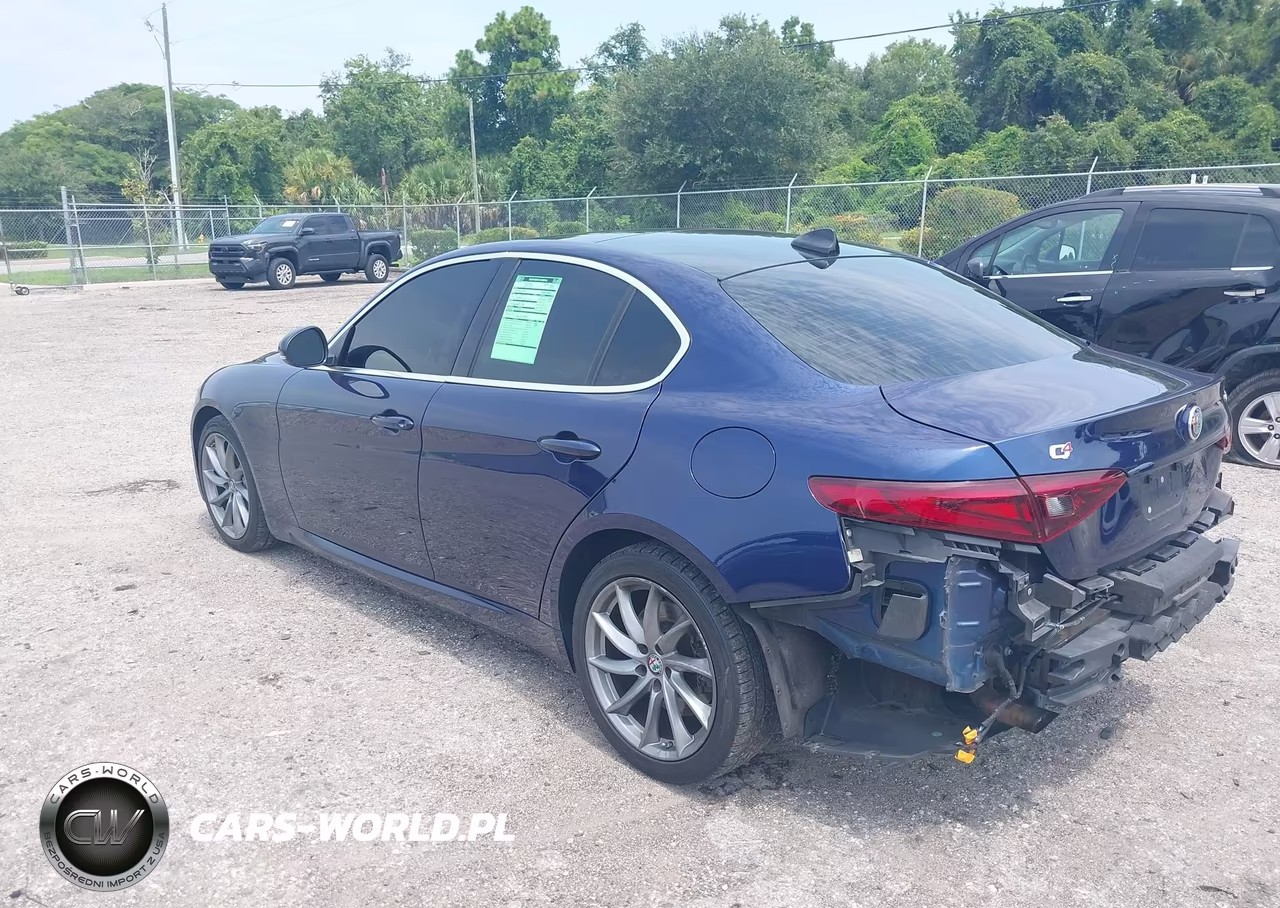 2017 Alfa Romeo Giulia Awd VIN:ZARFAEDNXH7551877 - 3