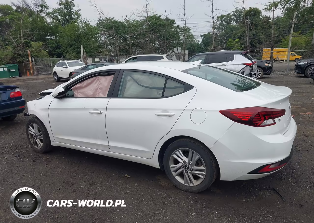 2020 Hyundai Elantra Sel VIN:5NPD84LF5LH582637 - 14