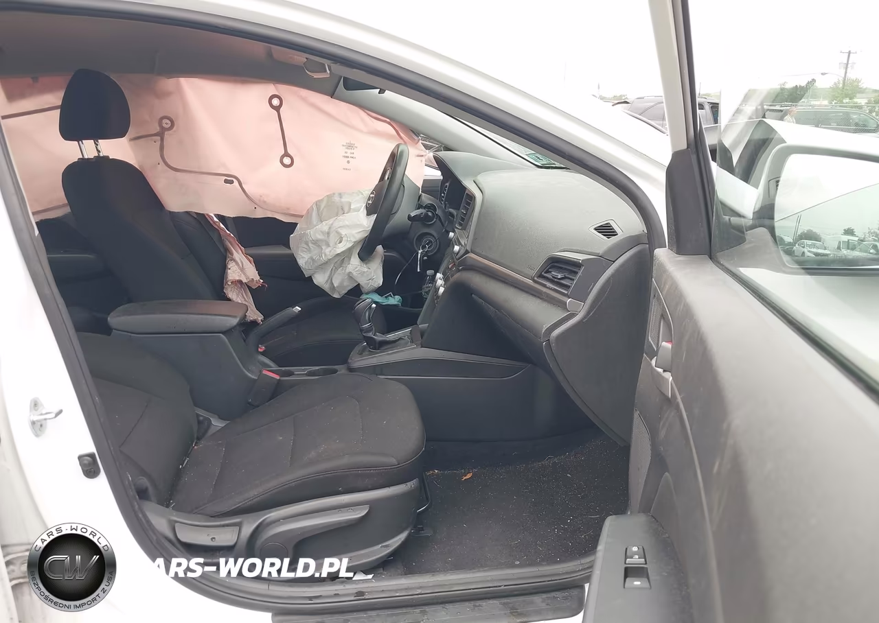 2020 Hyundai Elantra Sel VIN:5NPD84LF5LH582637 - 5