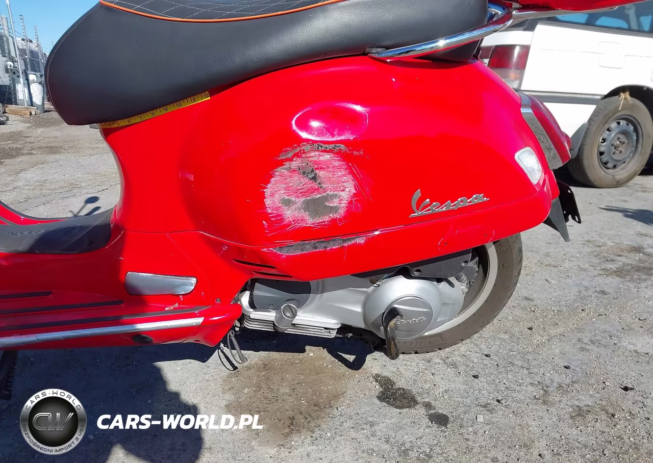 2018 Vespa Gts 300 Super VIN:ZAPMA39L7J5200485 - 9