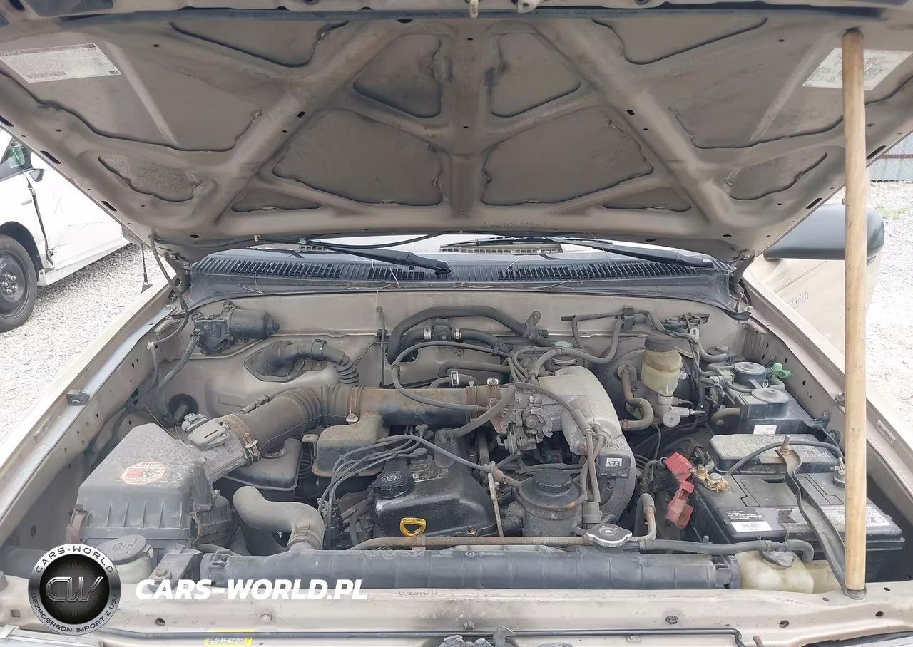 2000 Toyota Tacoma VIN:5TENL42N8YZ692629 - 10
