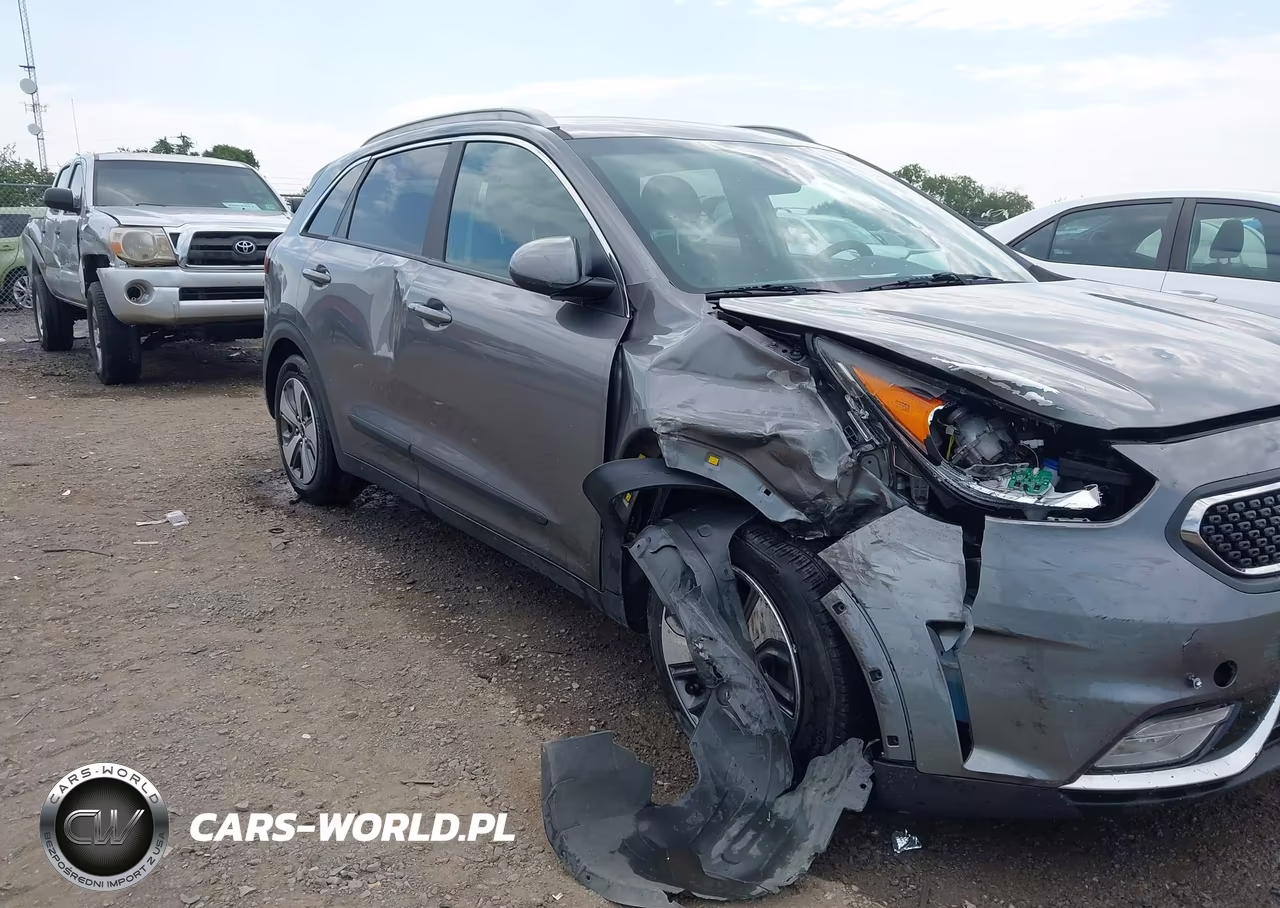 2018 Kia Niro Lx VIN:KNDCB3LC6J5162086 - 6