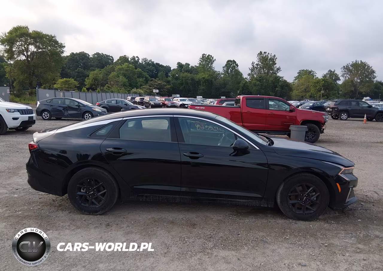 2025 Kia K5 Lxs VIN:KNAG24J74S5365084 - 13