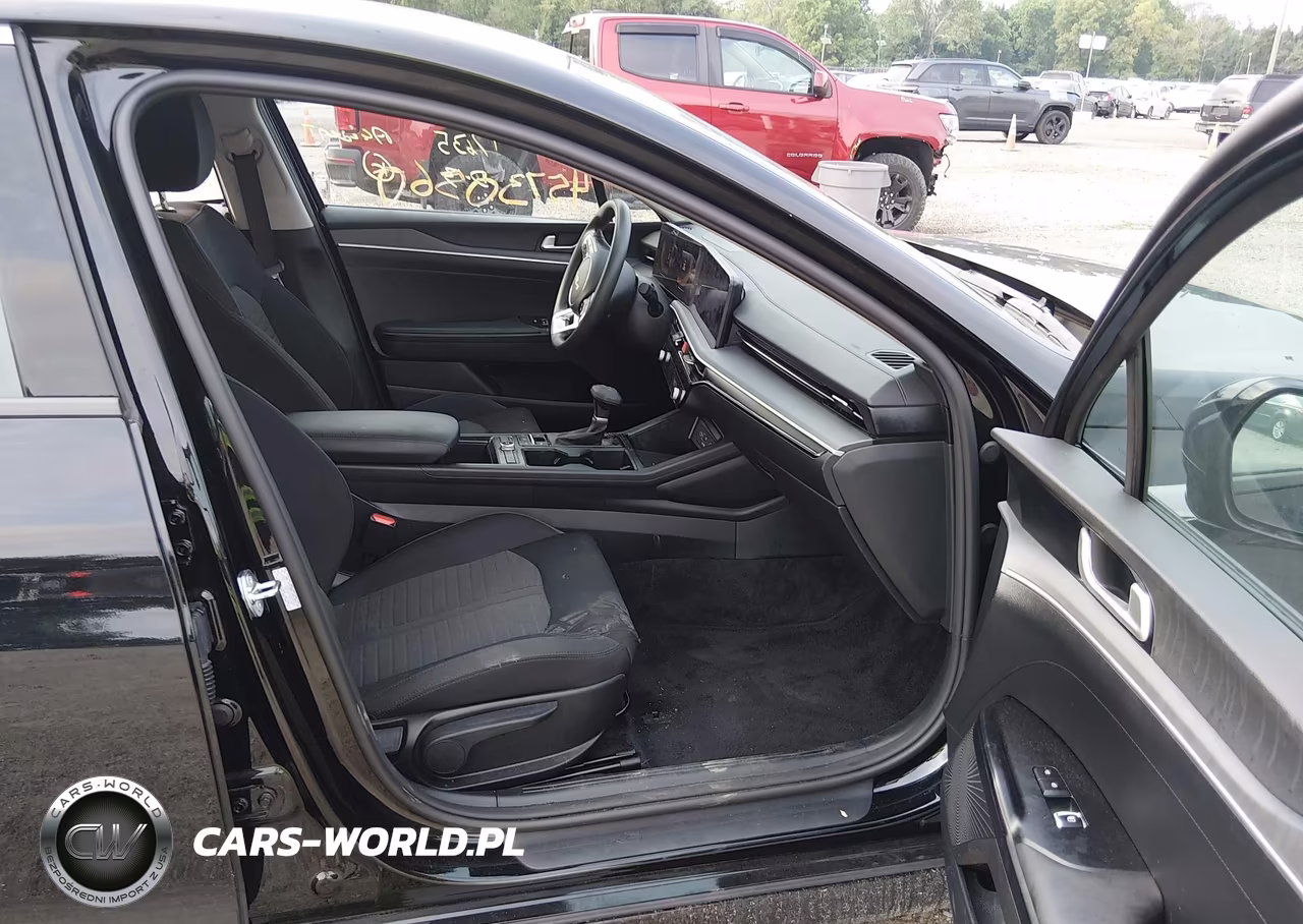 2025 Kia K5 Lxs VIN:KNAG24J74S5365084 - 5
