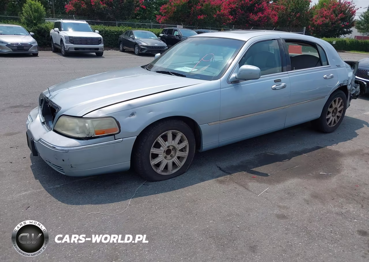 2006 Lincoln Town Car Signature Limited VIN:1LNHM82V86Y636041 - 2