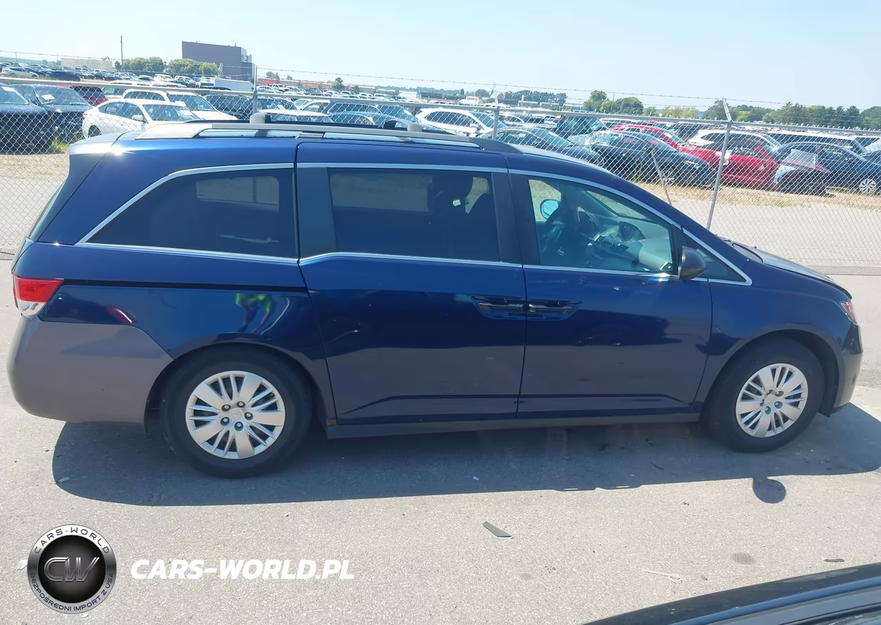 HONDA ODYSSEY LX VIN:5FNRL5H23FB124369 - 14
