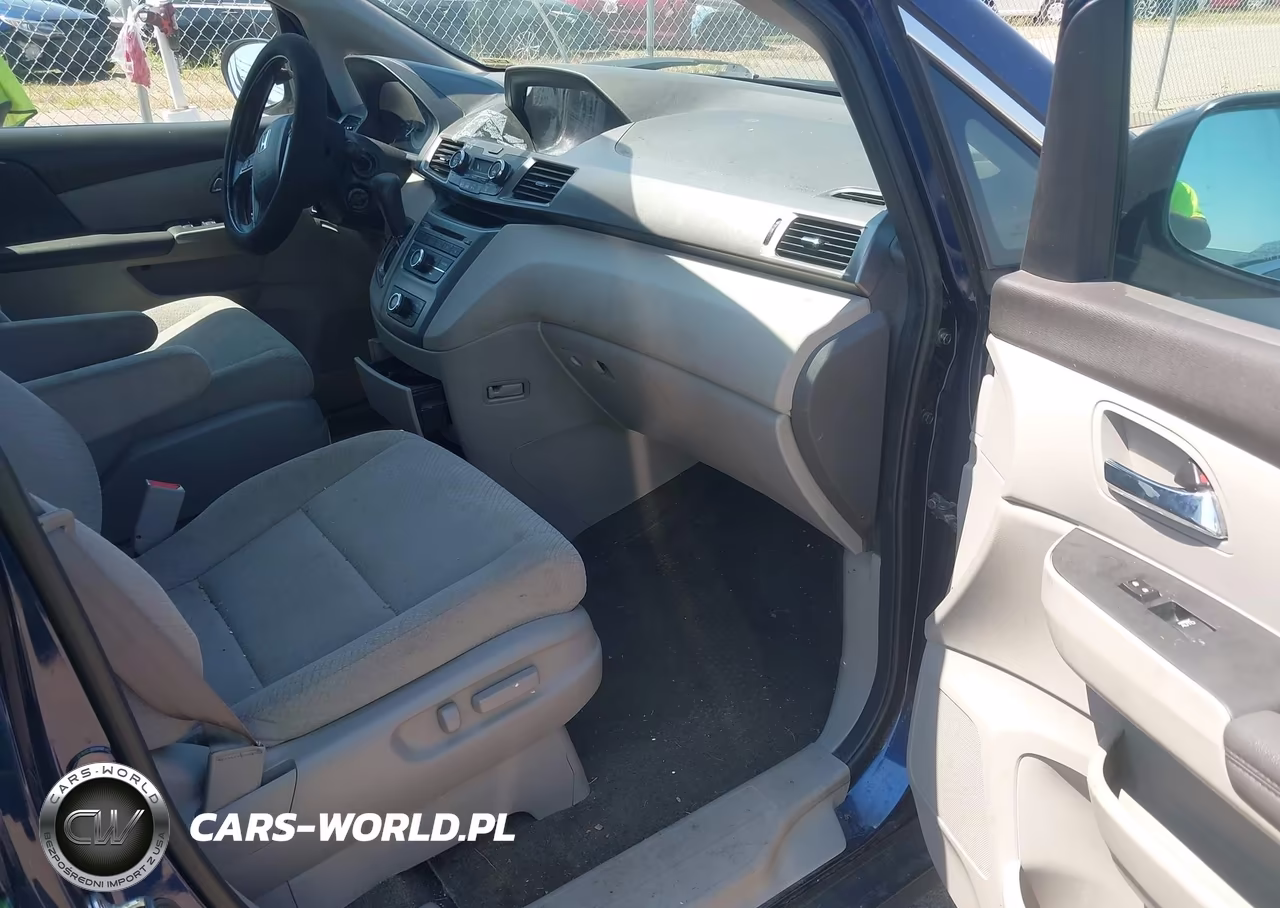 HONDA ODYSSEY LX VIN:5FNRL5H23FB124369 - 5