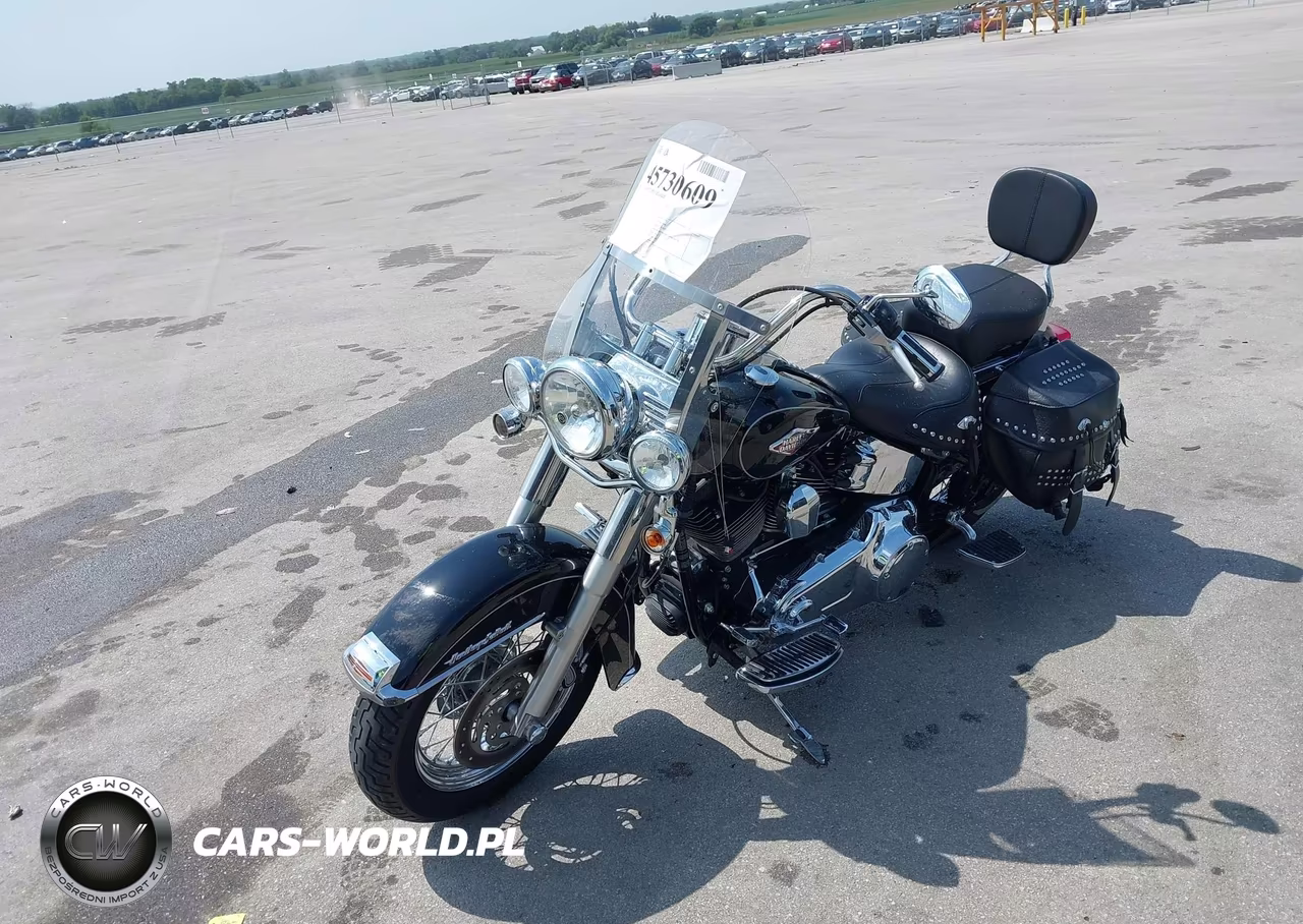 2013 Harley-Davidson Flstc Heritage Softail Classic VIN:1HD1BWV1XDB043384 - 2