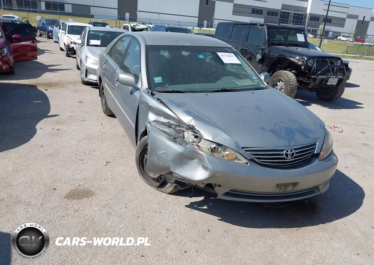 2005 Toyota Camry Le