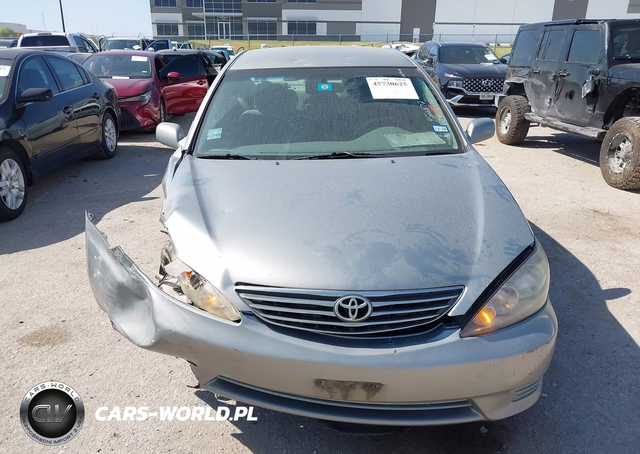 2005 Toyota Camry Le VIN:4T1BE30KX5U598526 - 12