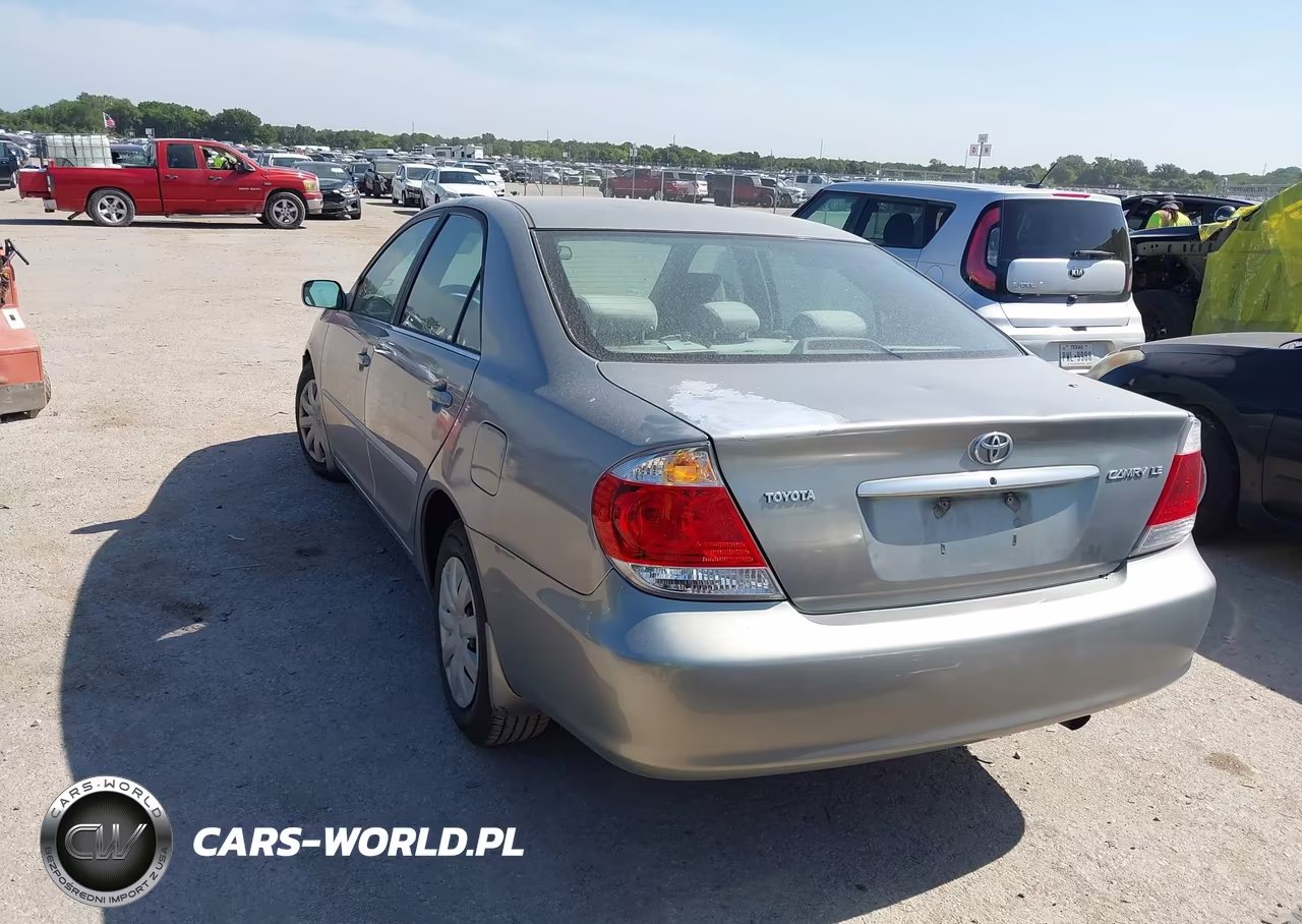 2005 Toyota Camry Le VIN:4T1BE30KX5U598526 - 3