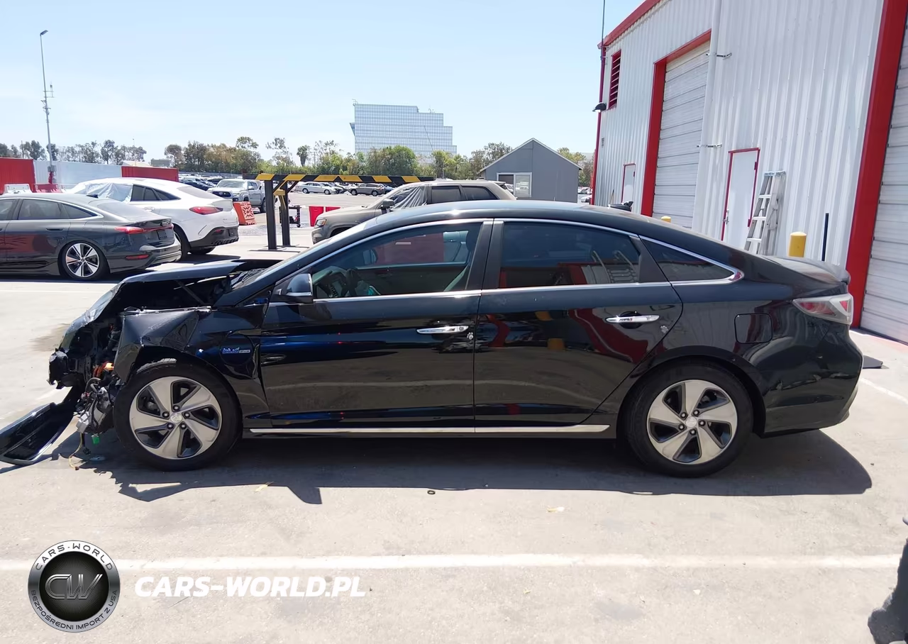 2017 Hyundai Sonata Plug-In Hybrid VIN:KMHE14L26HA068229 - 15