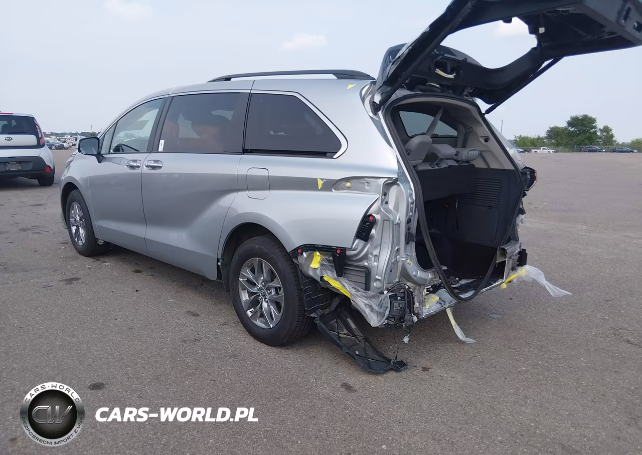 2024 Toyota Sienna Xle VIN:5TDYSKFC0RS149738 - 3