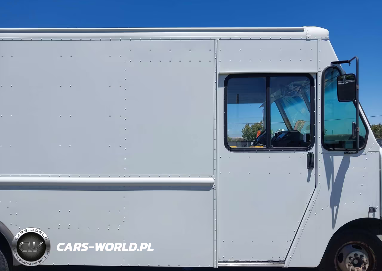 2016 Ford E-350 Stripped VIN:1FC3E3KSXGDC55367 - 8