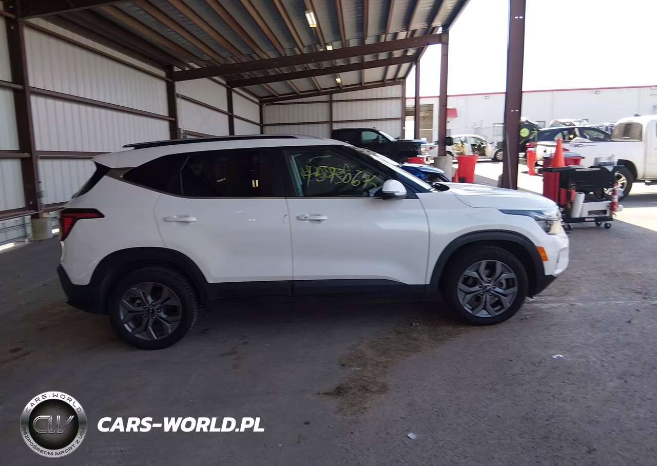 2024 Kia Seltos S VIN:KNDEU2AA9R7638779 - 13