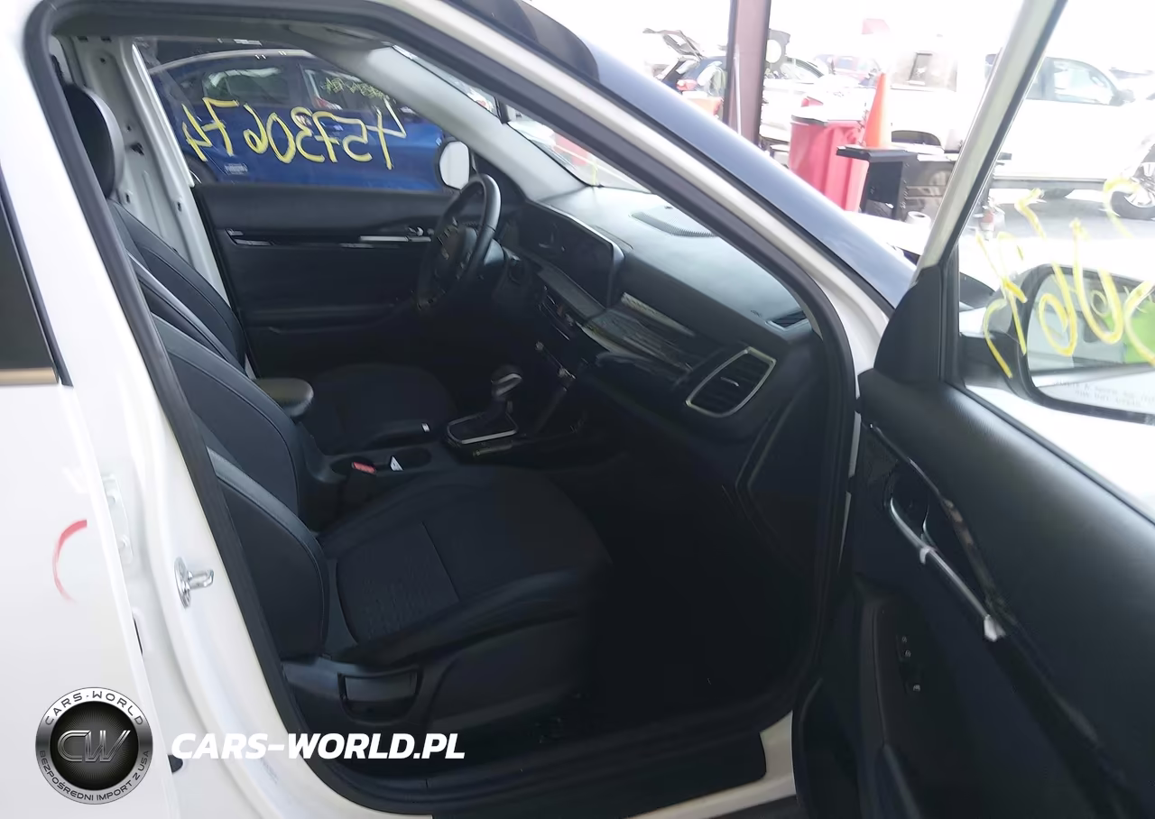 2024 Kia Seltos S VIN:KNDEU2AA9R7638779 - 5