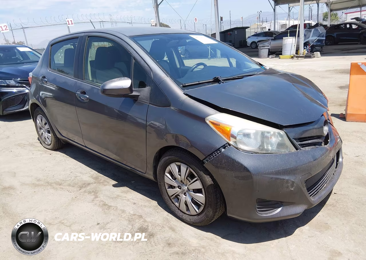 2013 Toyota Yaris L