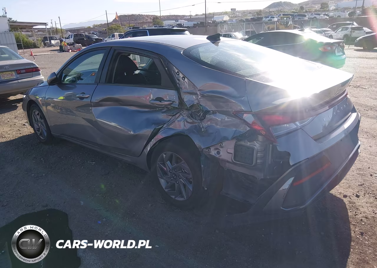 2024 Hyundai Elantra Sel VIN:KMHLM4DG2RU692327 - 3