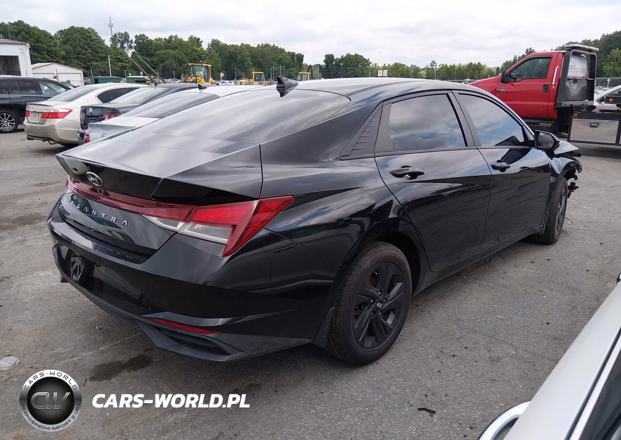 2022 Hyundai Elantra Sel VIN:5NPLS4AG5NH058772 - 4