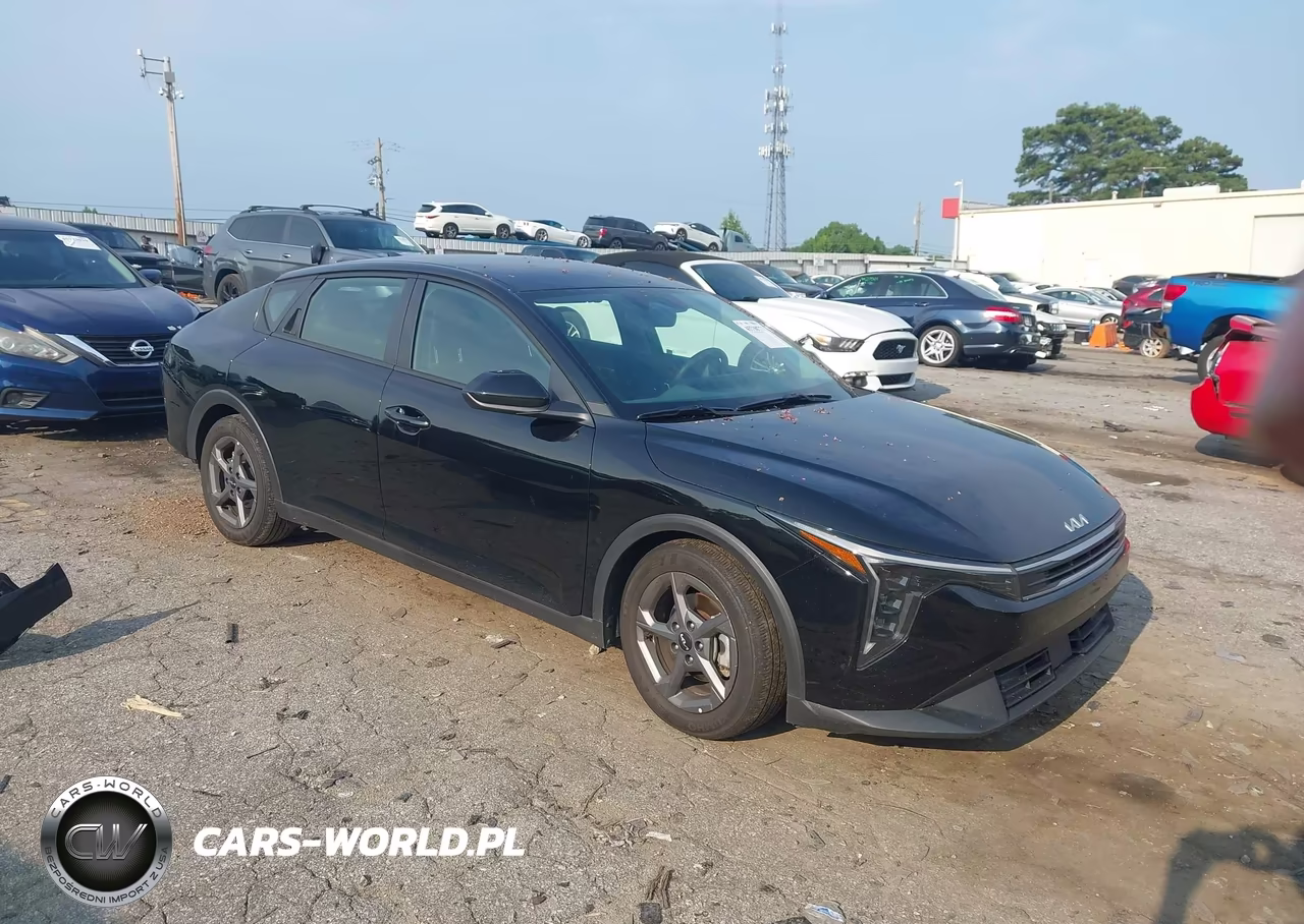 2025 Kia K4 Lxs – zdjęcie 1 z 16
