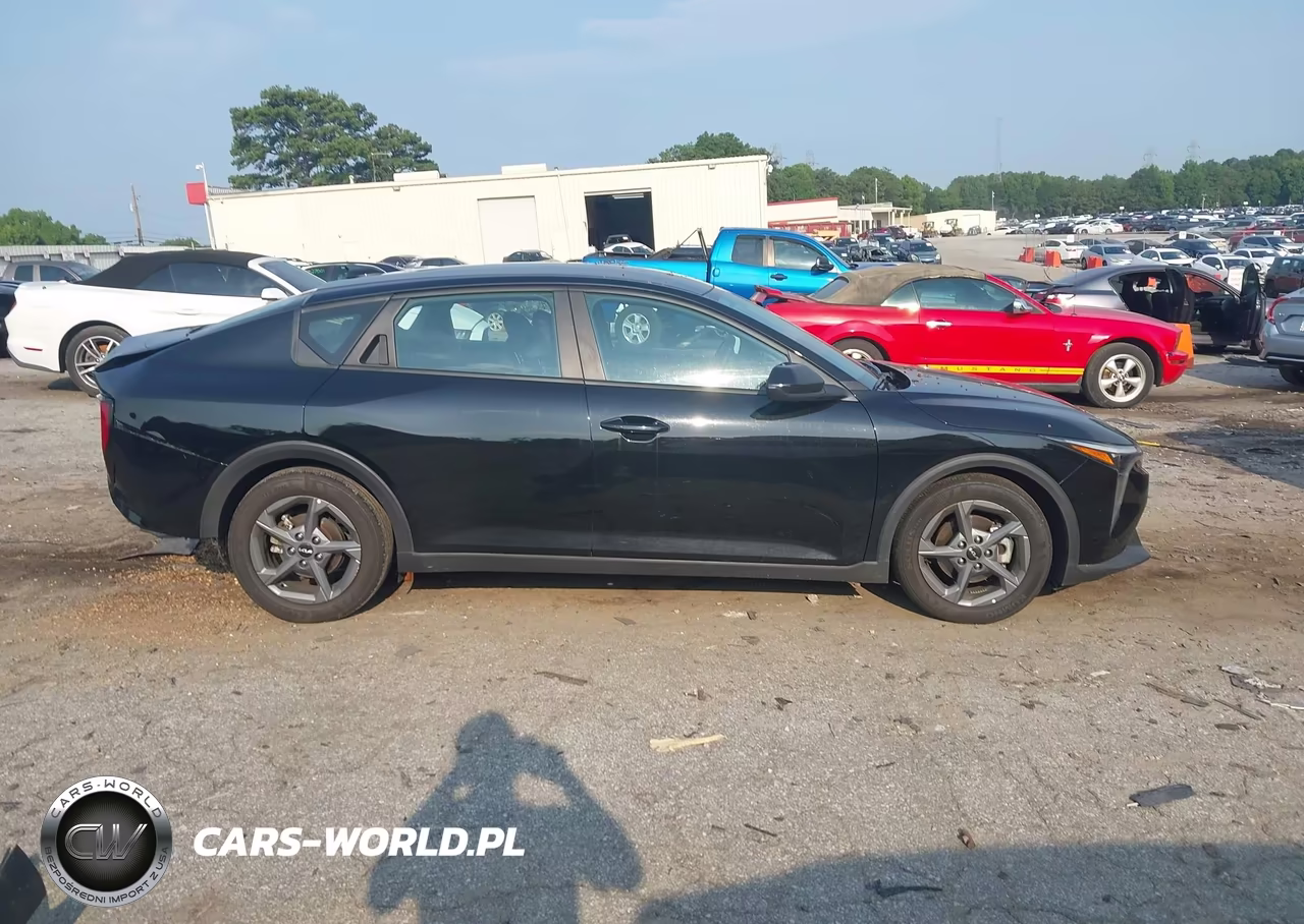 2025 Kia K4 Lxs VIN:3KPFT4DE8SE073013 - 13