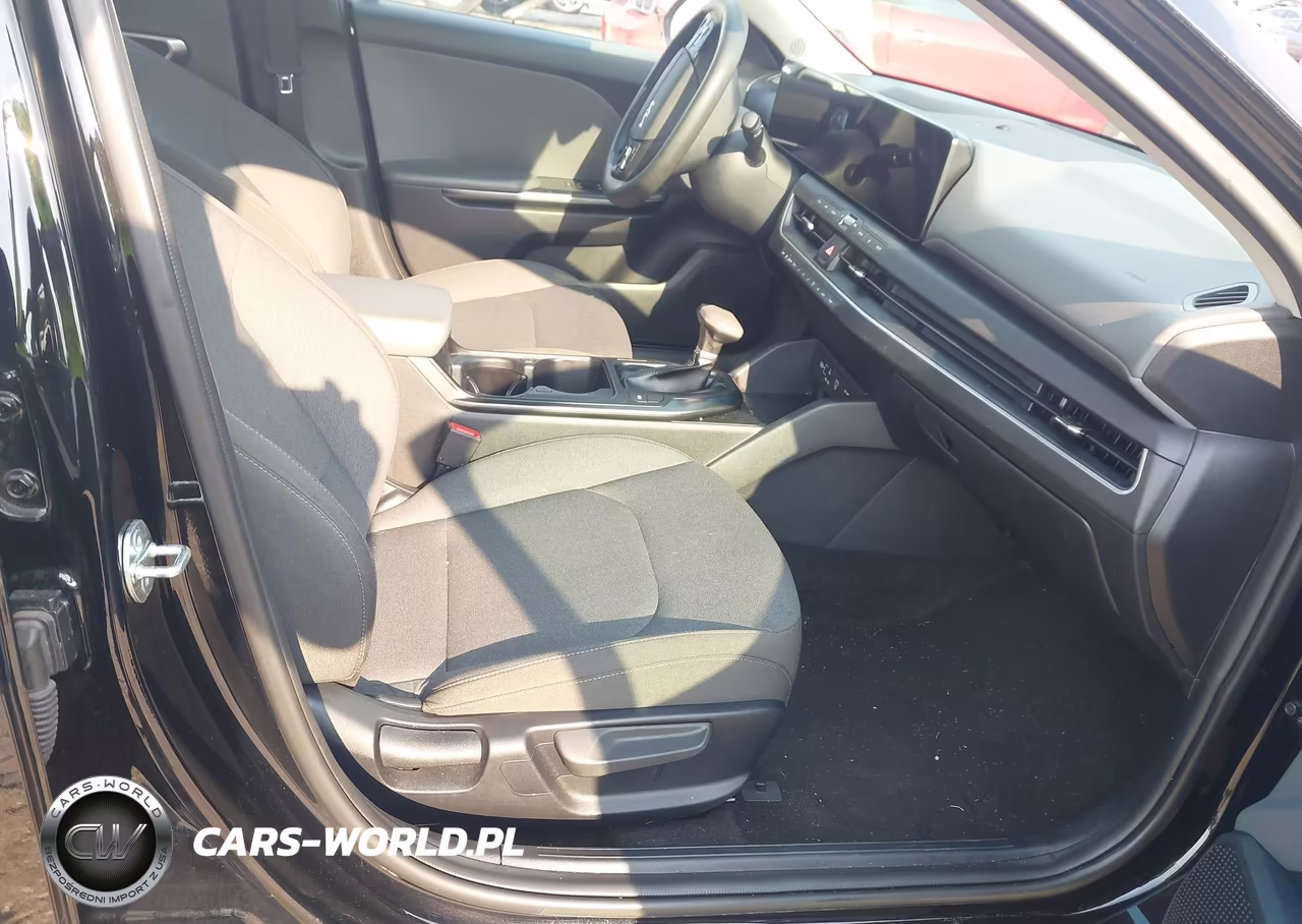 2025 Kia K4 Lxs VIN:3KPFT4DE8SE073013 - 5