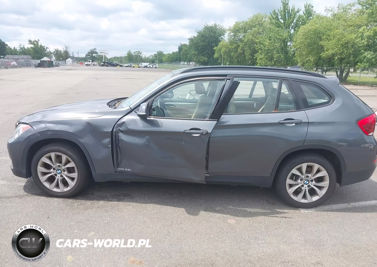 2013 BMW X1 xDrive28I VIN:WBAVL1C57DVR85431 - 14