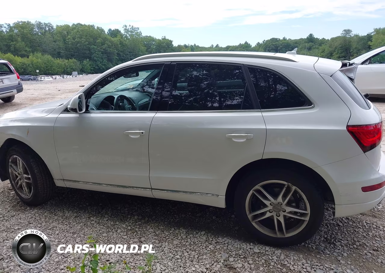 2016 Audi Q5 2.0T Premium VIN:WA1C2AFP2GA047529 - 14