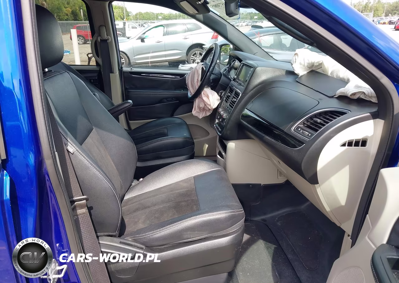 2018 Dodge Grand Caravan Sxt VIN:2C7WDGCG1JR309986 - 5