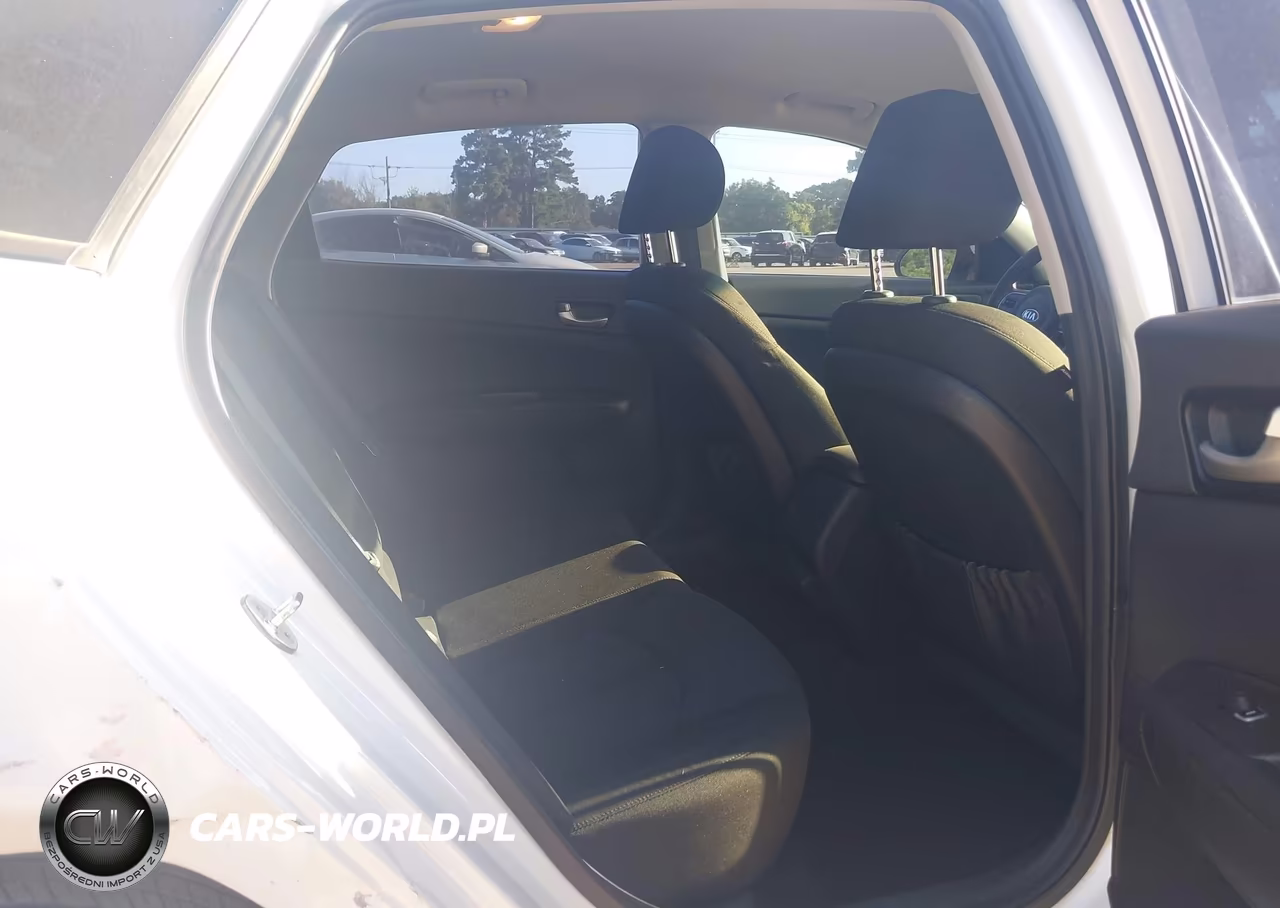 2017 Kia Optima Lx VIN:KNAGT4L34H5137893 - 8