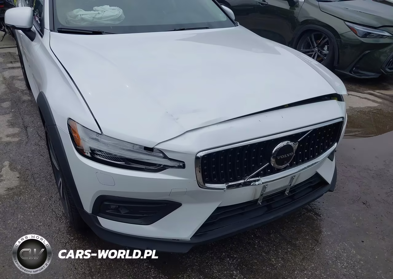 2023 Volvo V60 Cross Country B5 Plus VIN:YV4L12WZ9P2107846 - 6