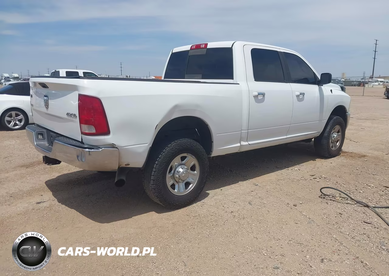 2014 Ram 2500 Slt VIN:3C6UR5DL8EG318970 - 4