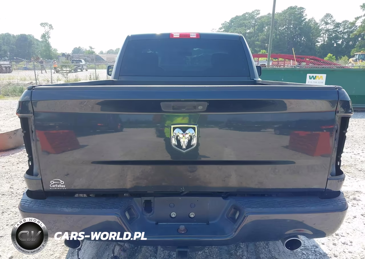 2017 Ram 1500 Express 4X2 6'4 Box VIN:3C6JR6AT7HG572879 - 16