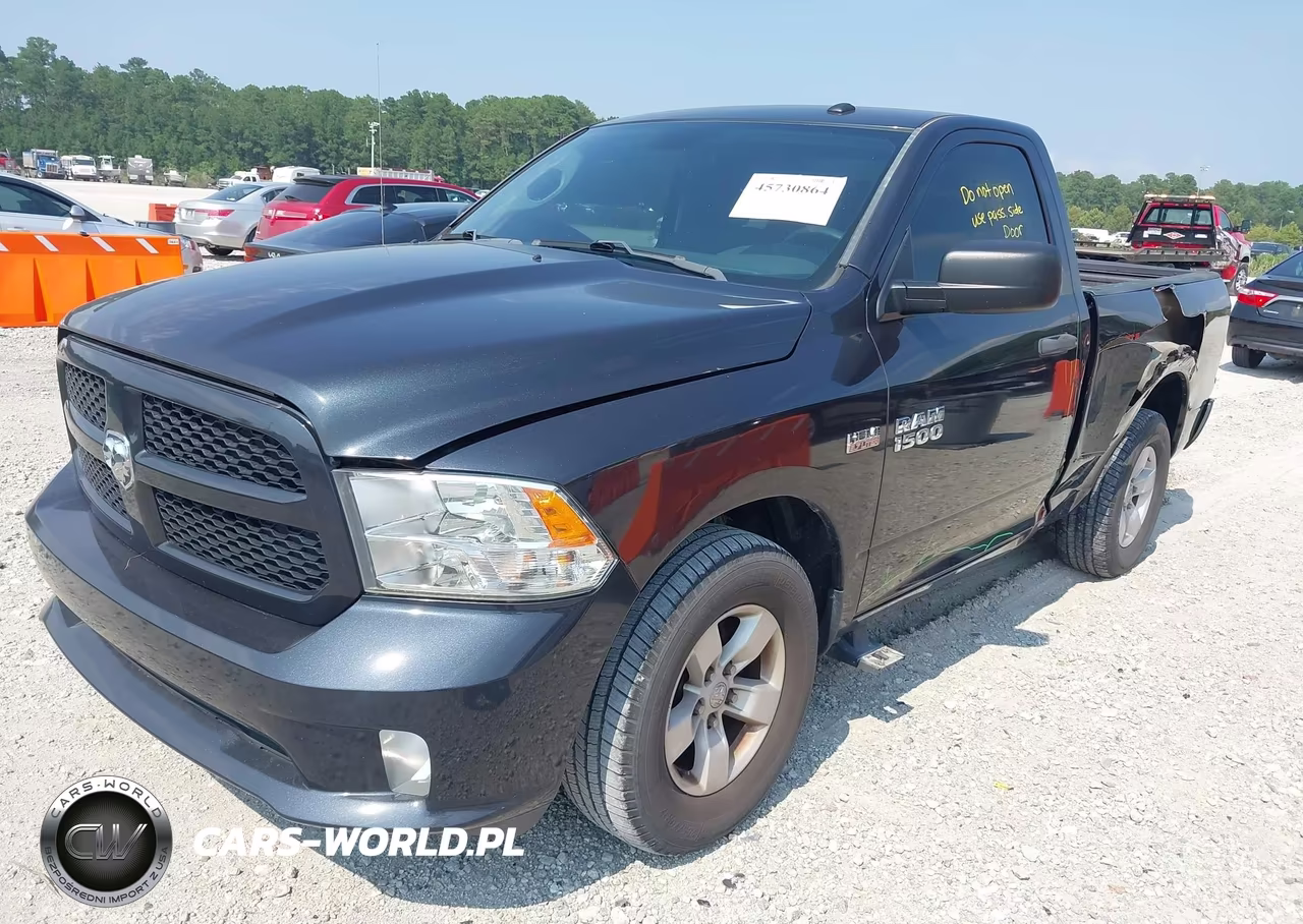 2017 Ram 1500 Express 4X2 6'4 Box VIN:3C6JR6AT7HG572879 - 2