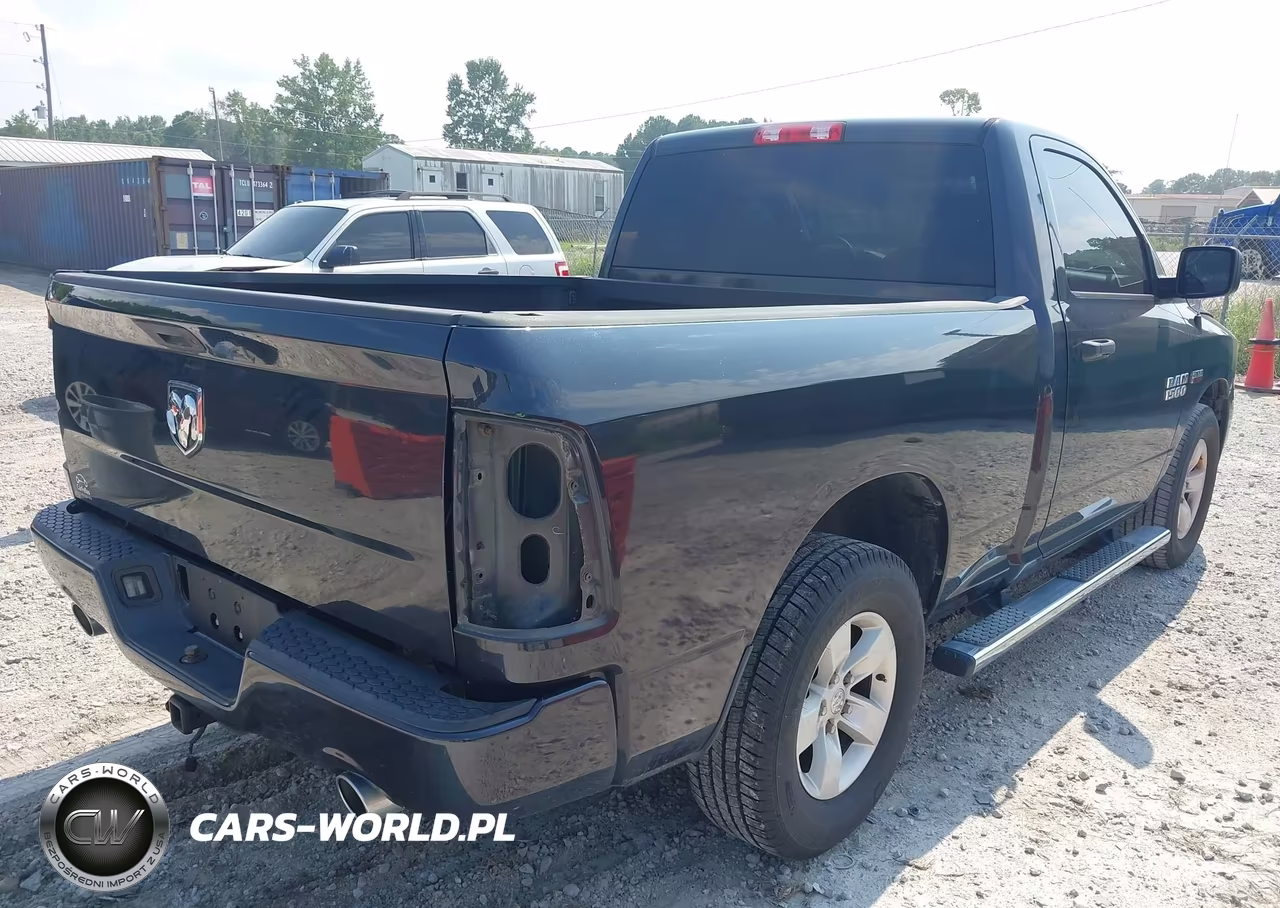 2017 Ram 1500 Express 4X2 6'4 Box VIN:3C6JR6AT7HG572879 - 4