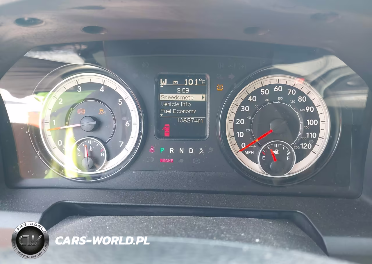 2017 Ram 1500 Express 4X2 6'4 Box VIN:3C6JR6AT7HG572879 - 7