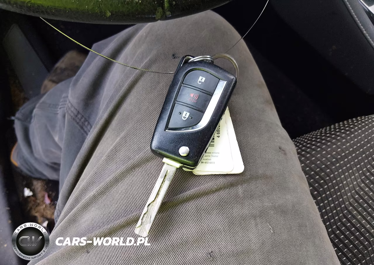 2017 Toyota Corolla Im VIN:JTNKARJE3HJ536396 - 11