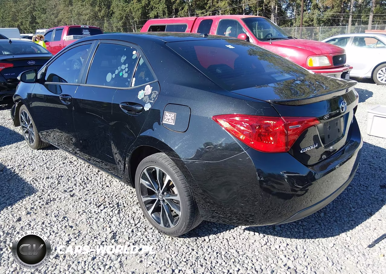 2017 Toyota Corolla Se VIN:2T1BURHEXHC766739 - 3