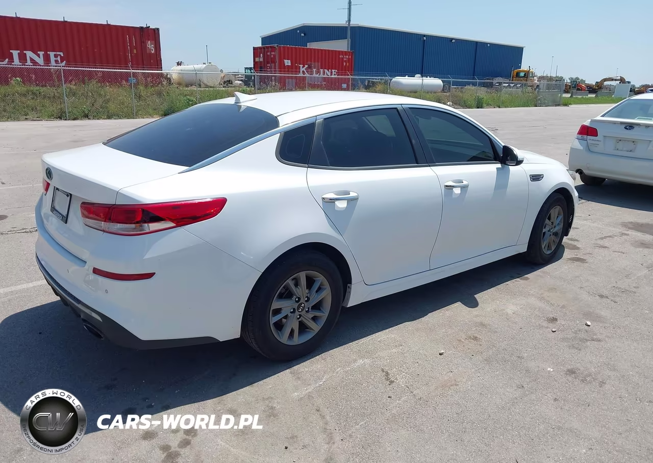 2019 Kia Optima Lx VIN:5XXGT4L35KG283077 - 4